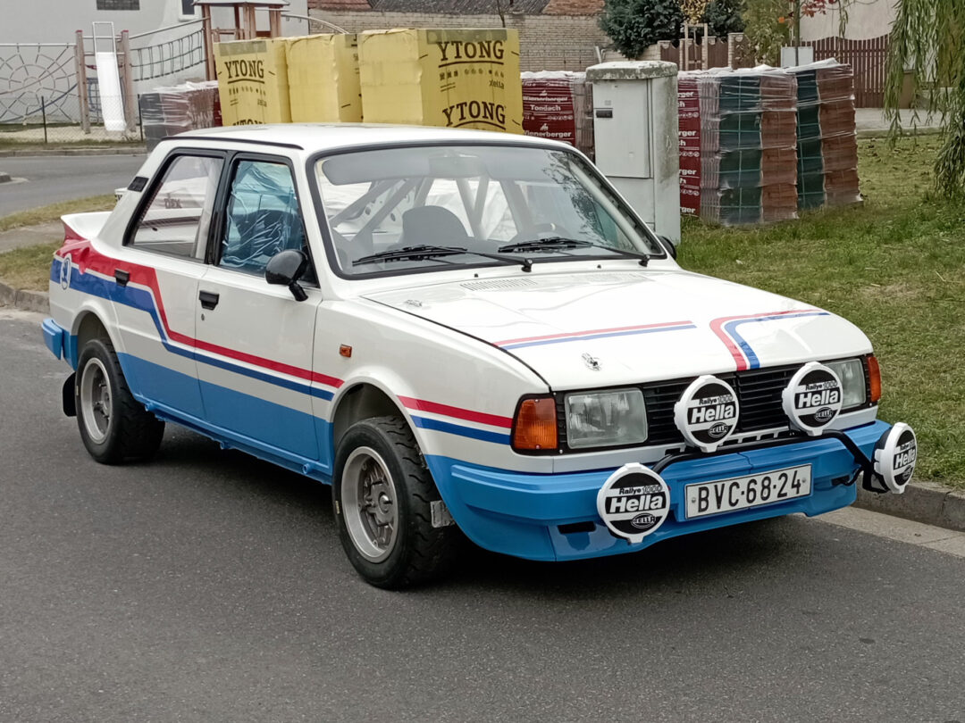 Škoda 130 LR (1984)